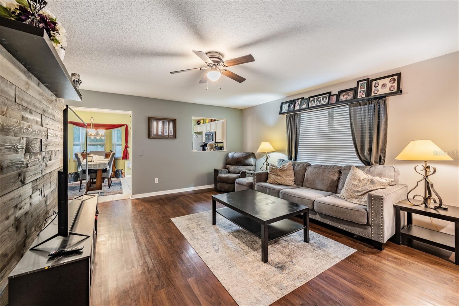 THOUSAND OAKS MULTI FAMILY - Residential