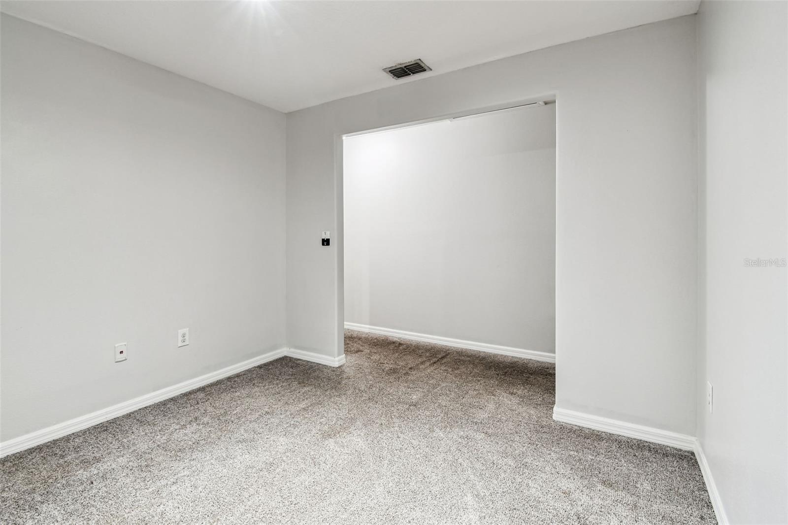 EILAND PARK TWNHMS - Residential