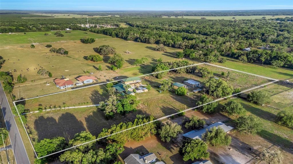 Photo of 20138 Bowman Road, Spring Hill, FL 34610 (MLS # TB8503086)