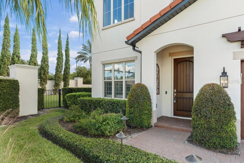 10836 ROYAL CYPRESS WAY