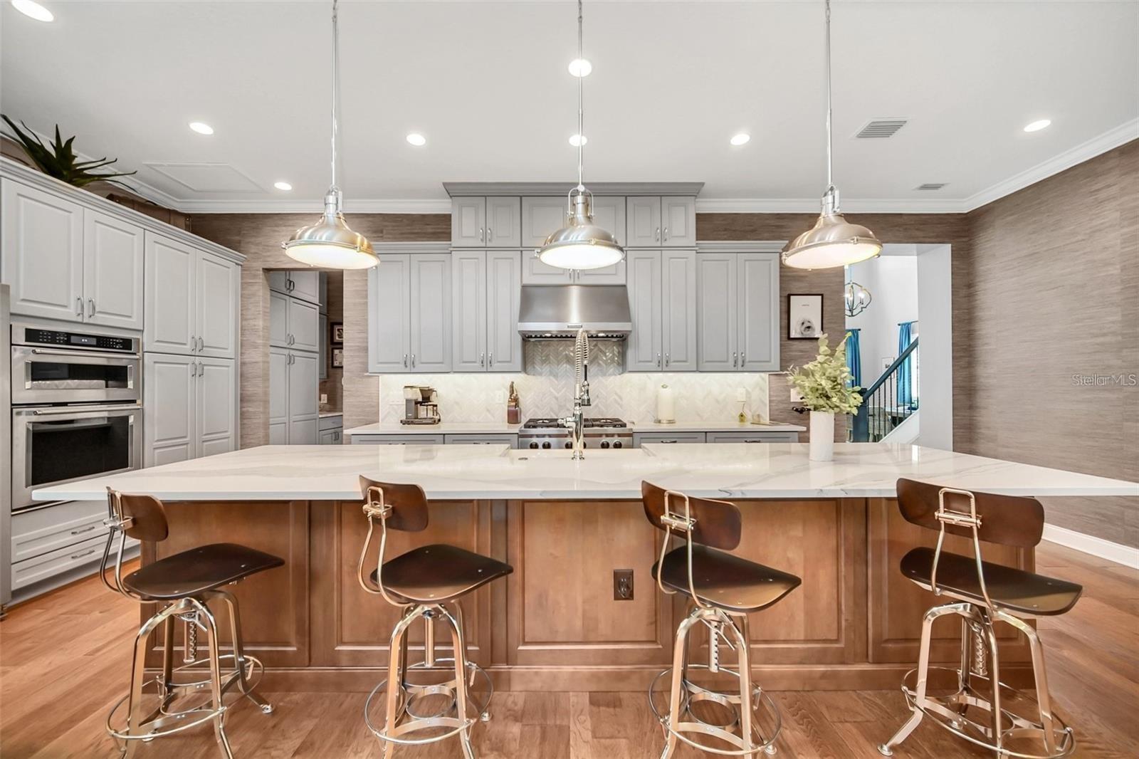 10836 ROYAL CYPRESS WAY