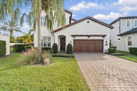 Photo of 10836 Royal Cypress Way, Orlando, FL 32836 (MLS # S5128082)