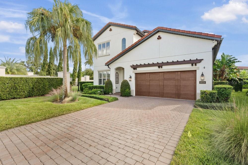 10836 ROYAL CYPRESS WAY