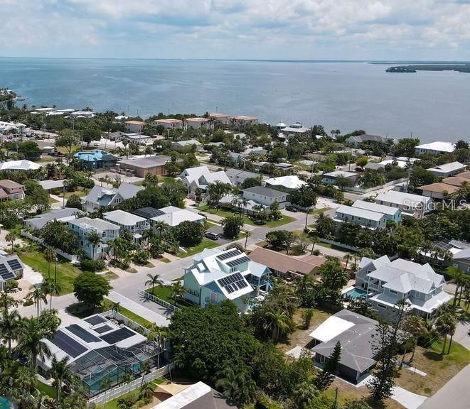 THE VILLAS ON 50TH STREET - Residential