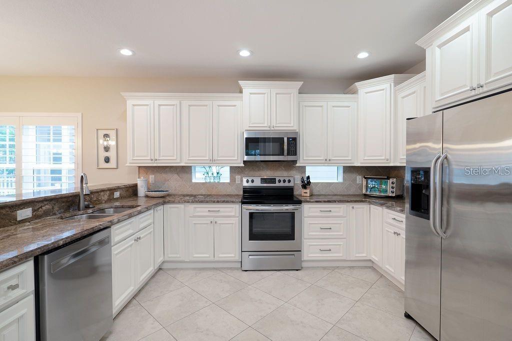 THE VILLAS ON 50TH STREET - Residential