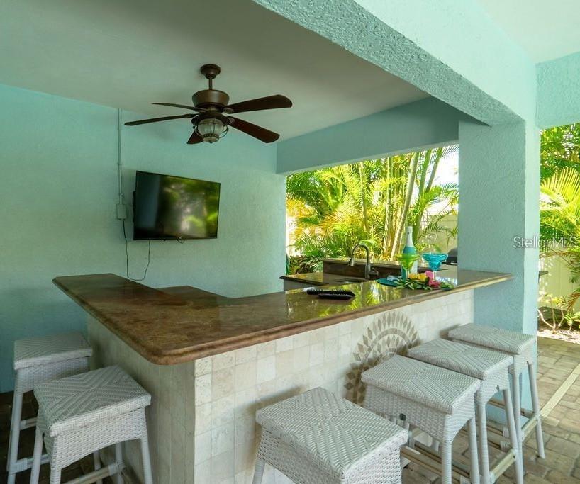 THE VILLAS ON 50TH STREET - Residential