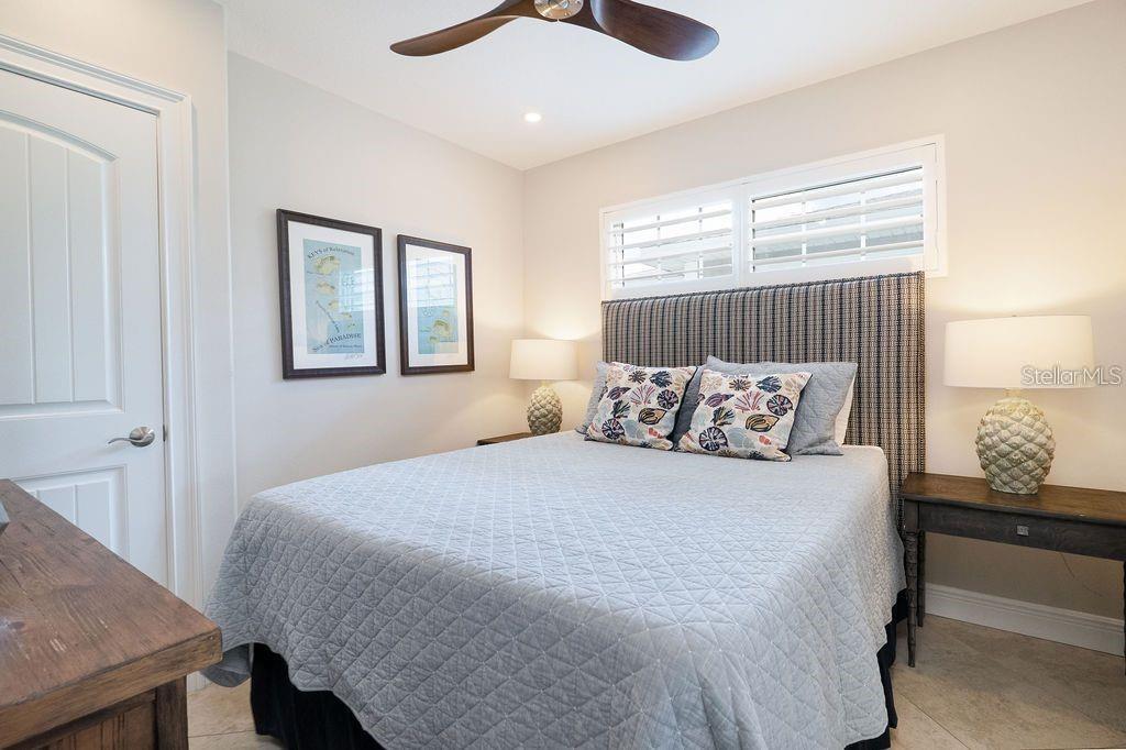 THE VILLAS ON 50TH STREET - Residential