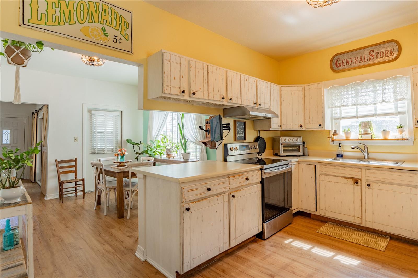 VENICE EDGEWOOD SEC OF - Residential