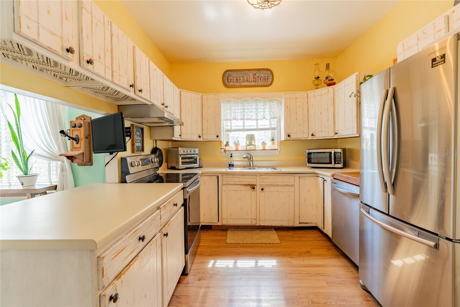 VENICE EDGEWOOD SEC OF - Residential