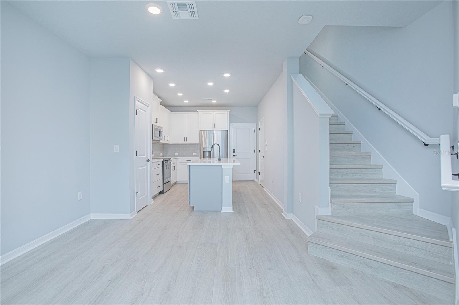 LAUREATE PARK - Residential Lease