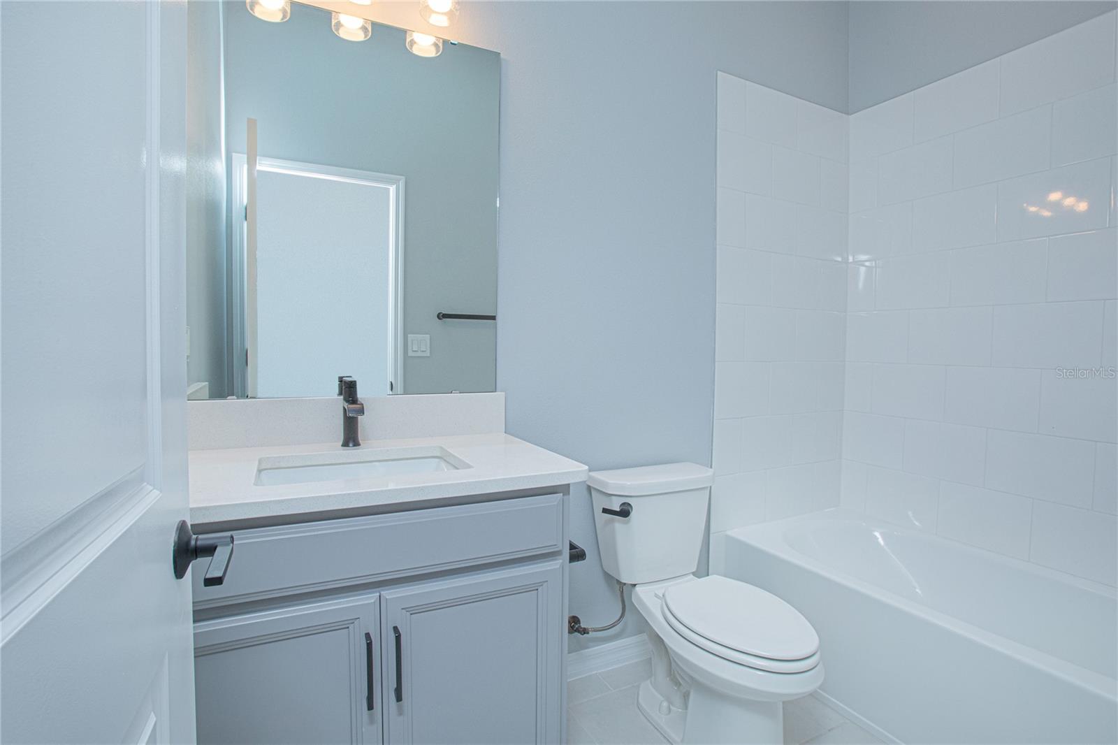 LAUREATE PARK - Residential Lease