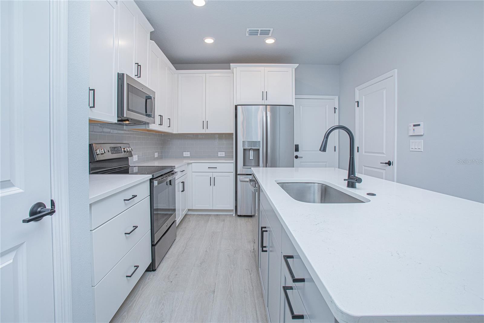 LAUREATE PARK - Residential Lease