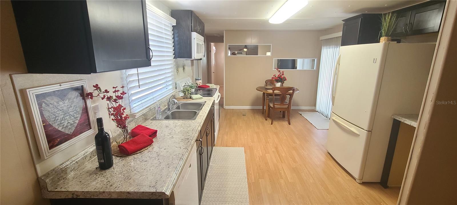 COMMONWEALTH - Residential