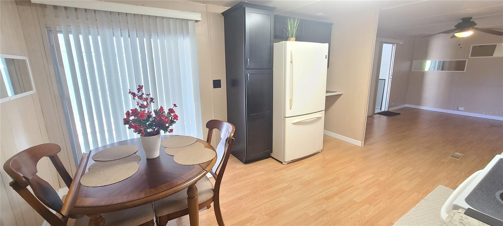 COMMONWEALTH - Residential