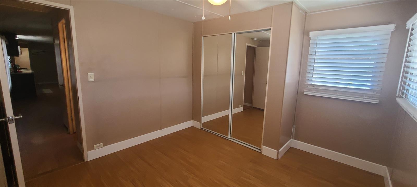 COMMONWEALTH - Residential