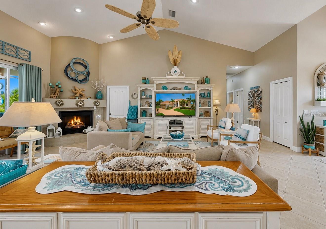 SYMPHONY ISLES UNIT FOUR - Residential