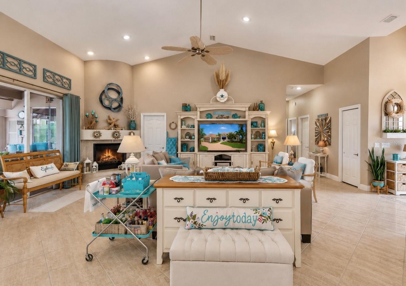SYMPHONY ISLES UNIT FOUR - Residential