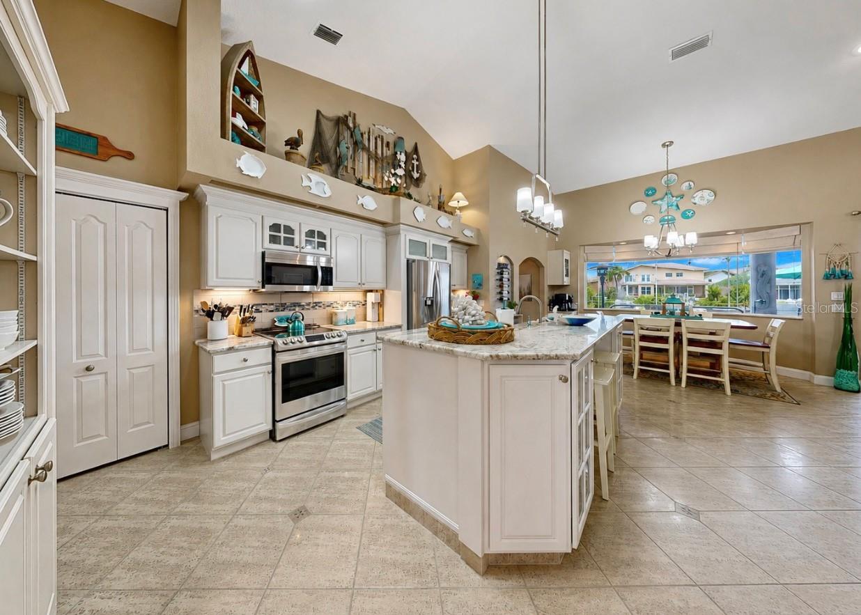 SYMPHONY ISLES UNIT FOUR - Residential