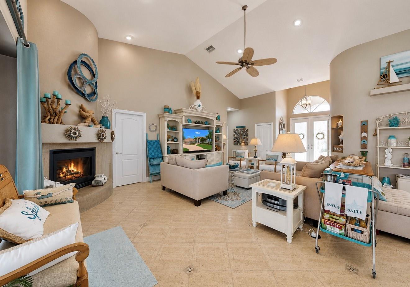 SYMPHONY ISLES UNIT FOUR - Residential