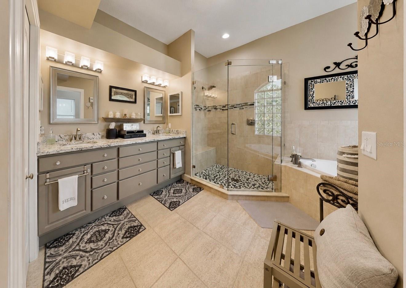 SYMPHONY ISLES UNIT FOUR - Residential