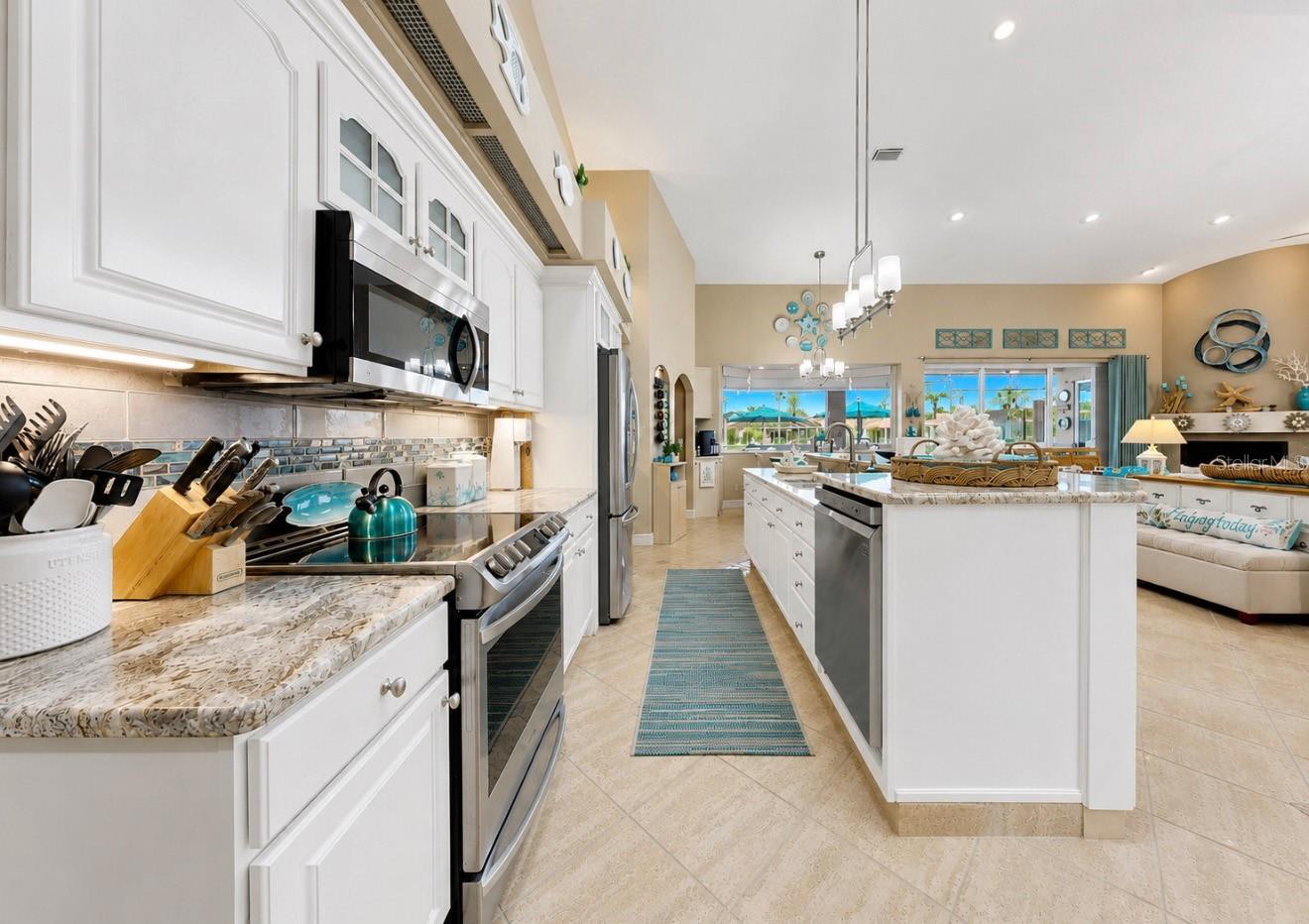 SYMPHONY ISLES UNIT FOUR - Residential