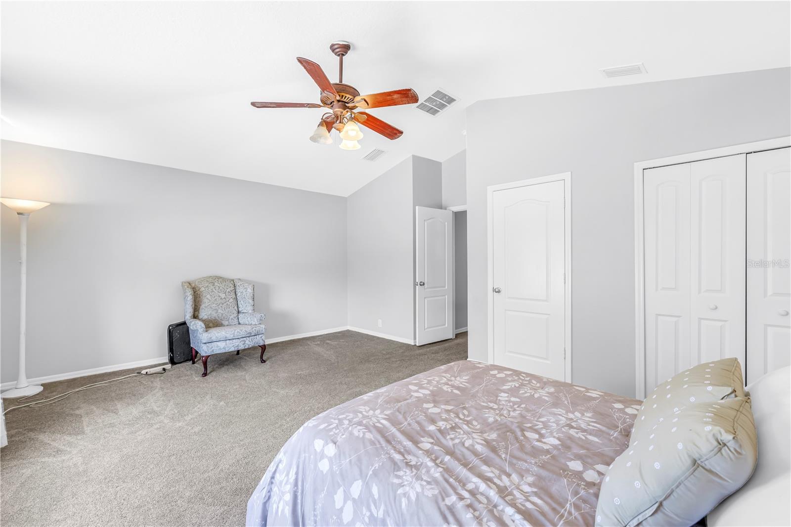 VALENCIA GARDENS PH 03 - Residential