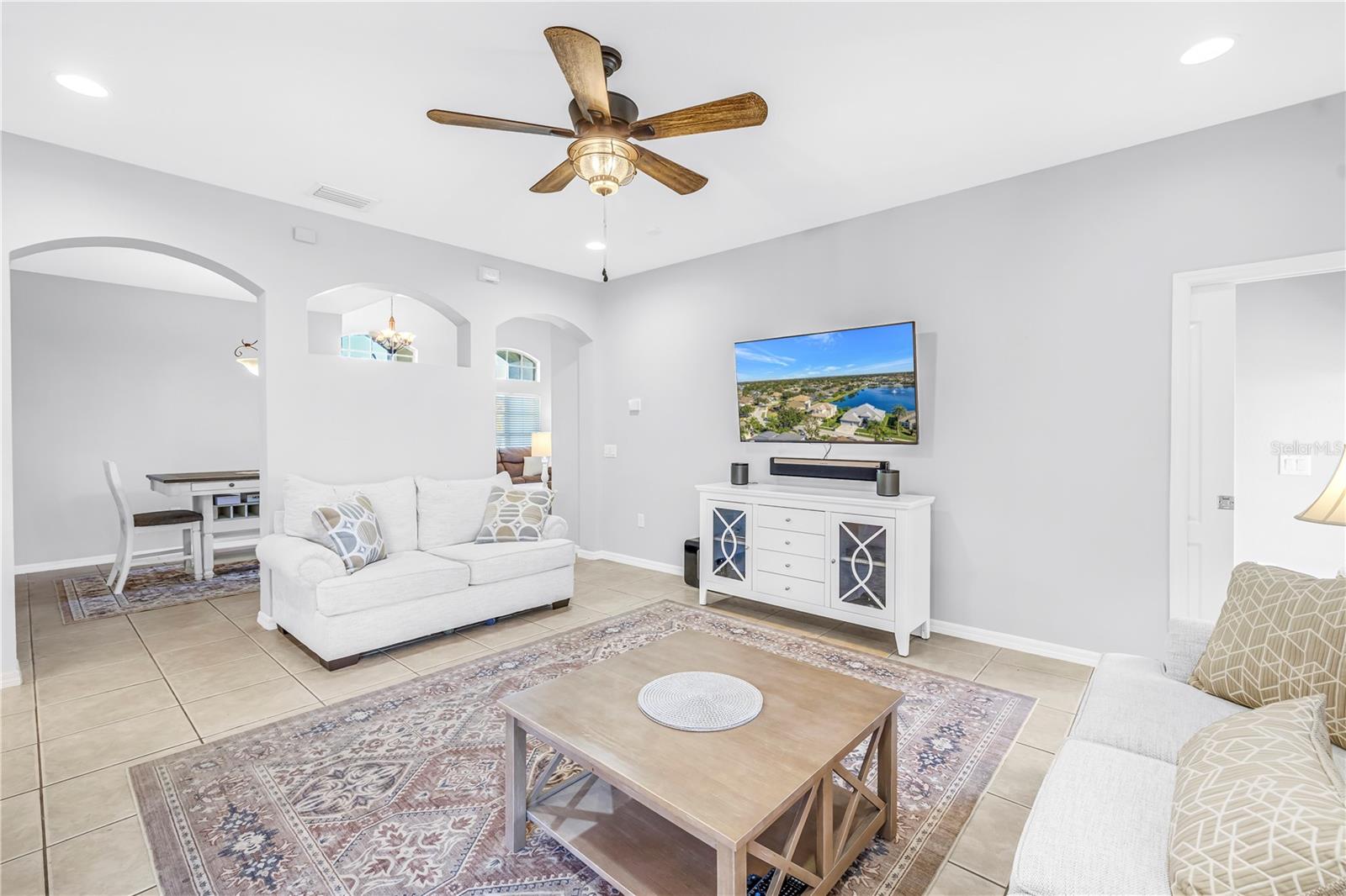 VALENCIA GARDENS PH 03 - Residential