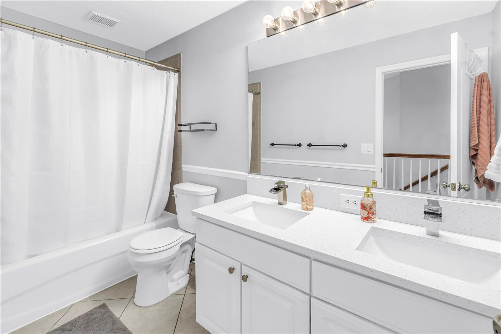 VALENCIA GARDENS PH 03 - Residential