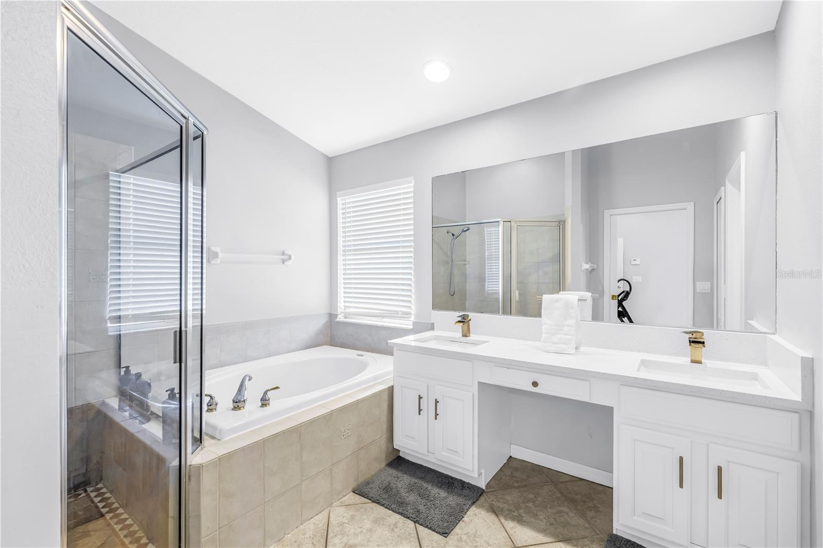 VALENCIA GARDENS PH 03 - Residential