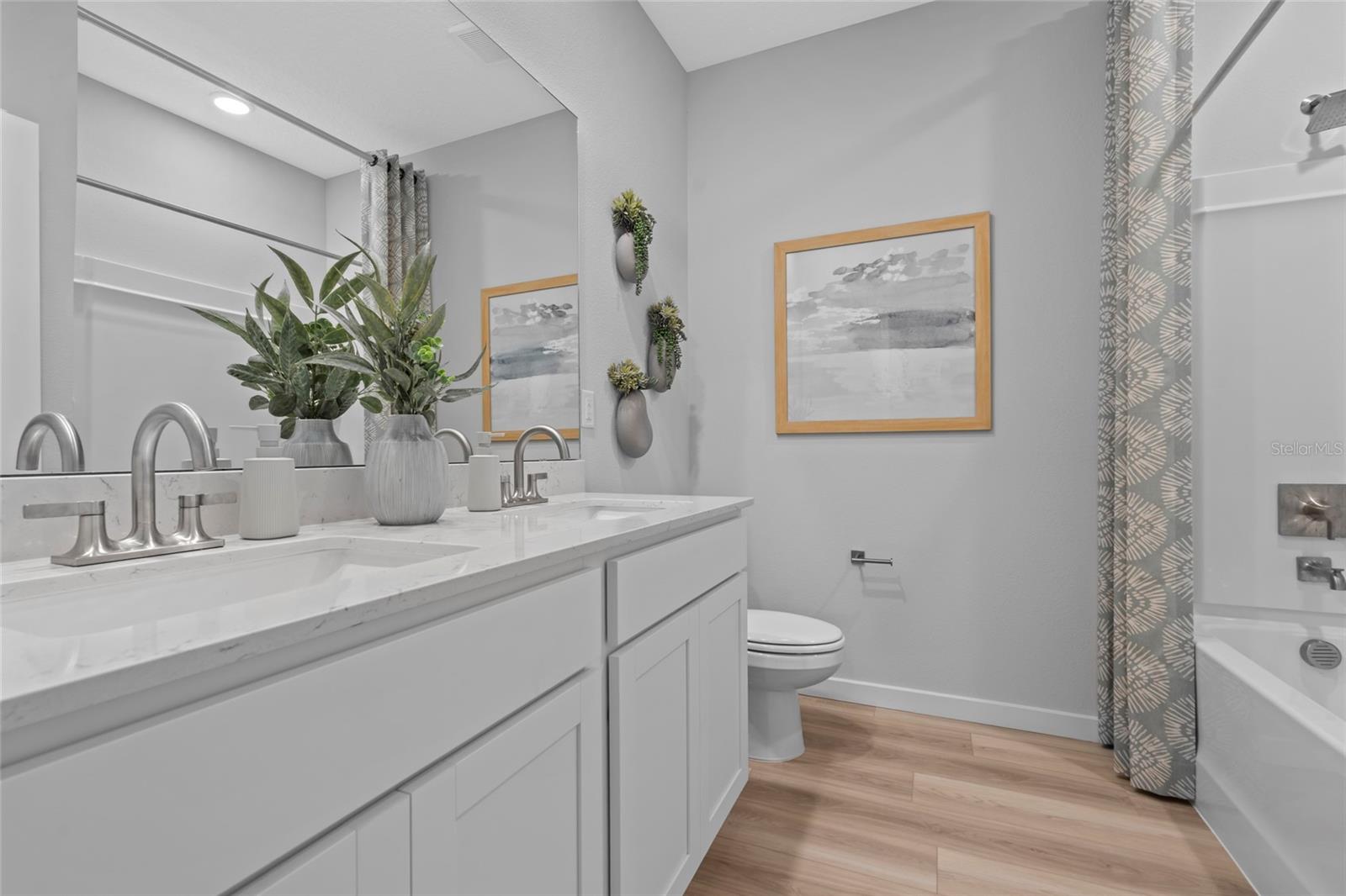 RESERVE EAST - Residential