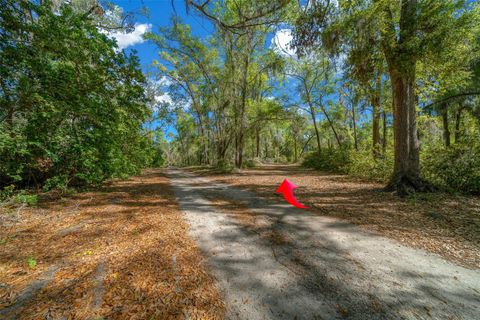 Tiny photo for 39636 Carolina Avenue, Lady Lake, FL 32159 (MLS # G5094570)