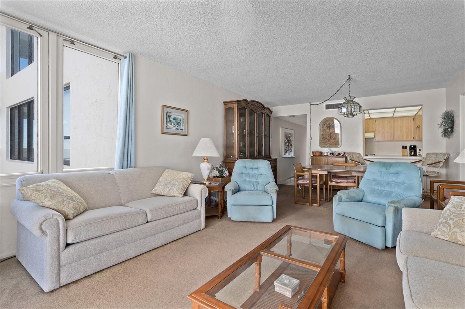 OCEAN 05 CONDO - Residential