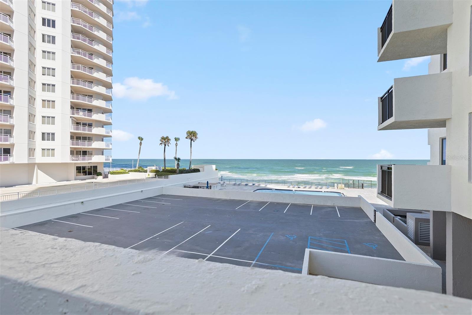 OCEAN 05 CONDO - Residential