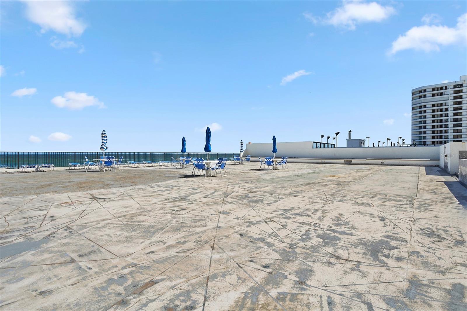 OCEAN 05 CONDO - Residential