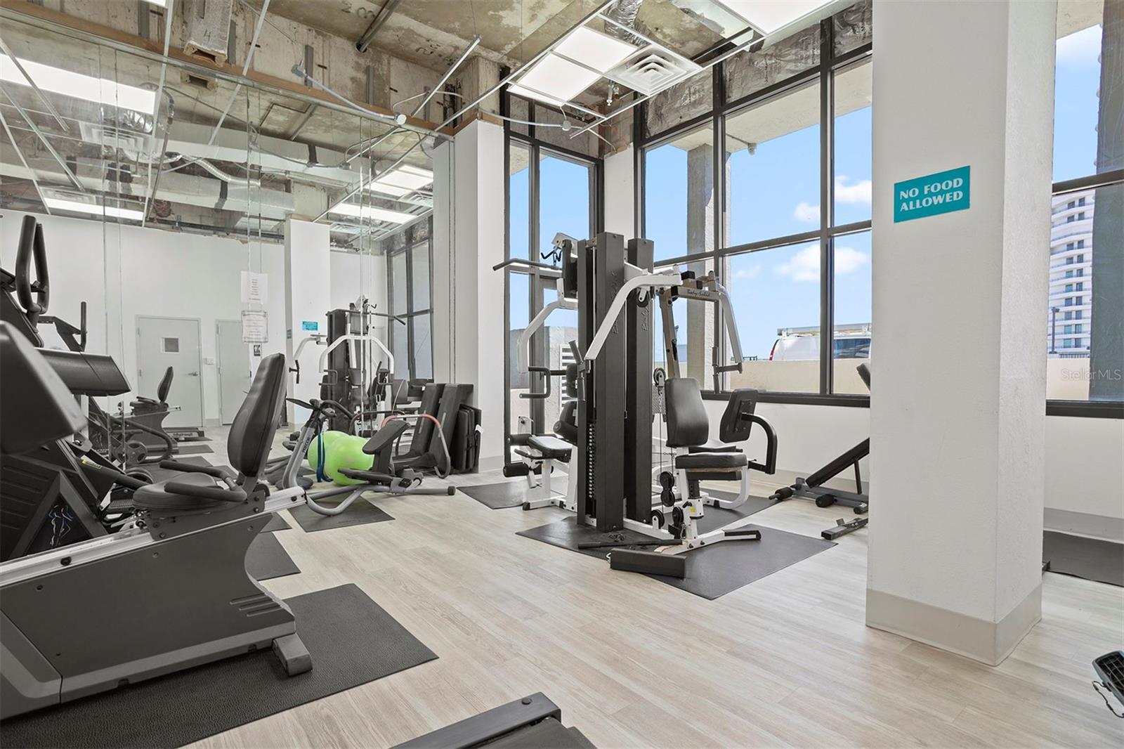 OCEAN 05 CONDO - Residential