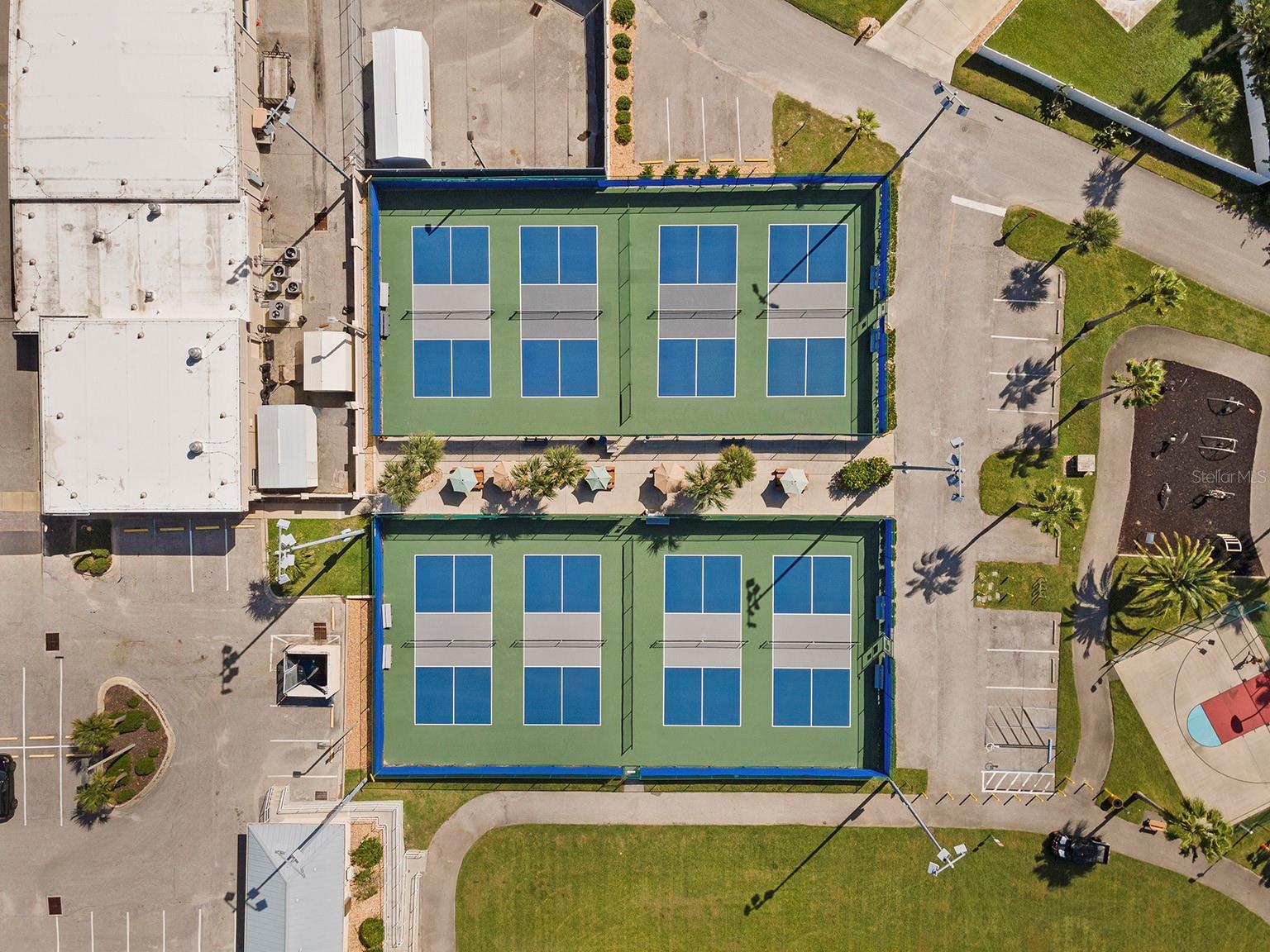 OCEAN 05 CONDO - Residential