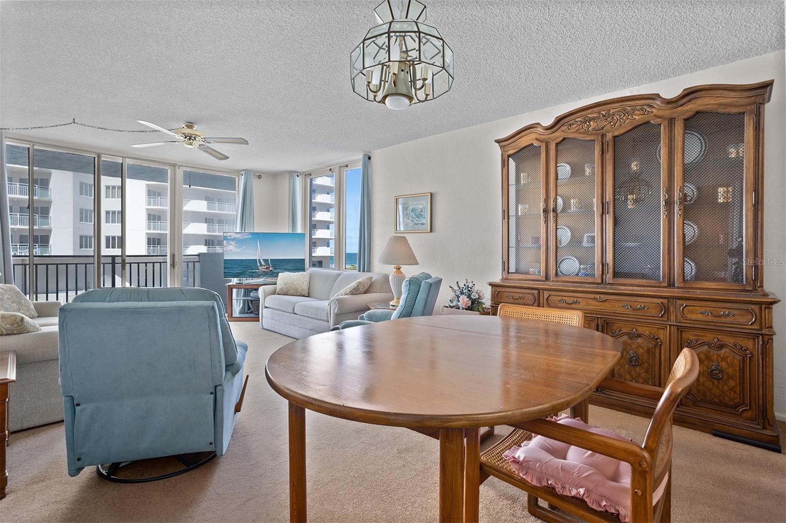 OCEAN 05 CONDO - Residential