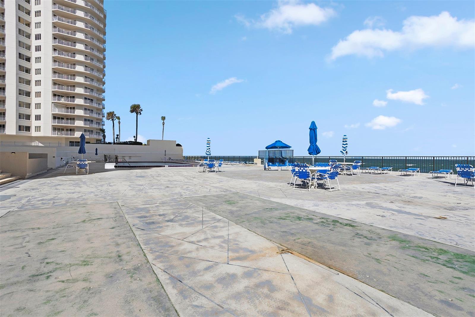 OCEAN 05 CONDO - Residential