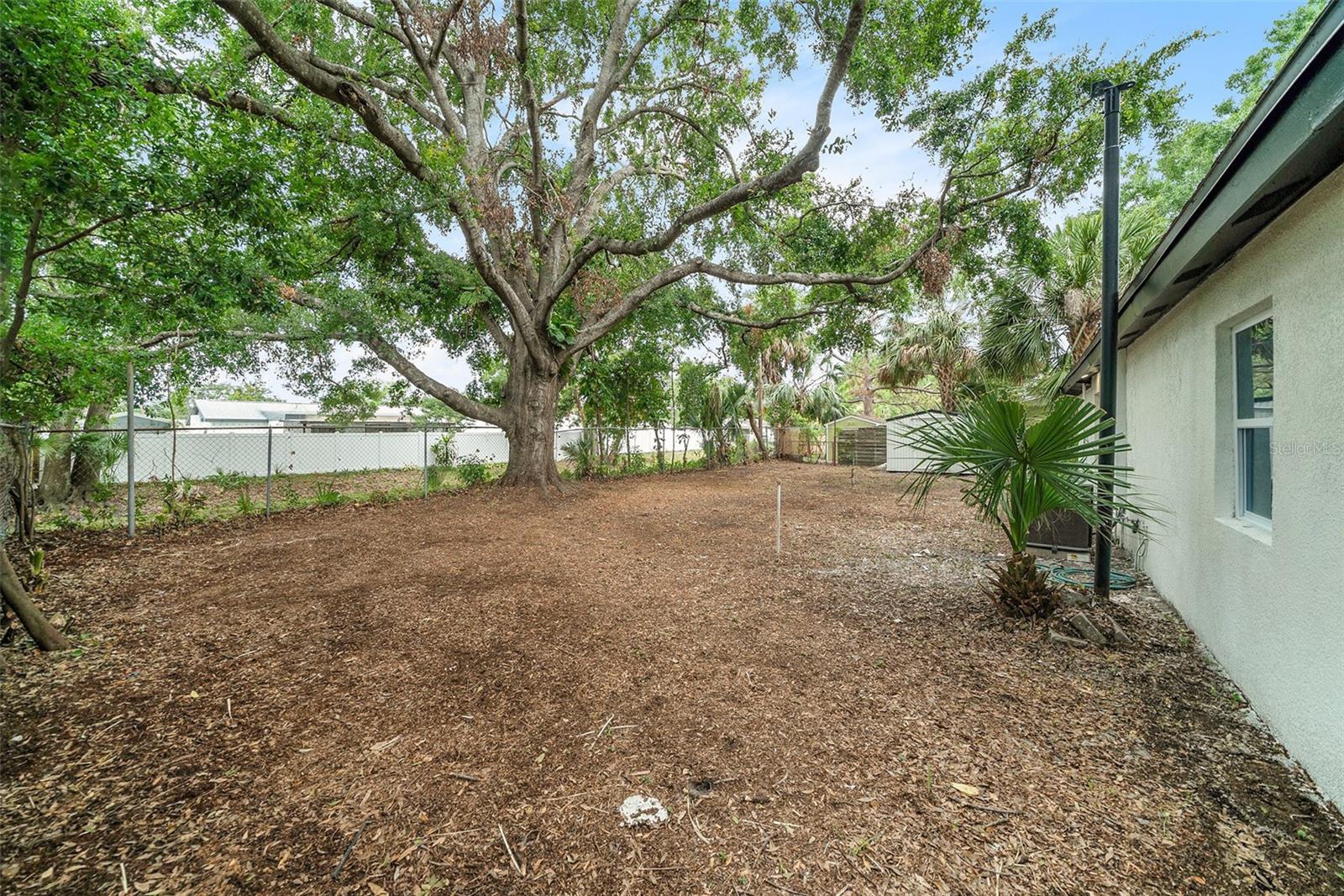3812 W ROGERS AVENUE