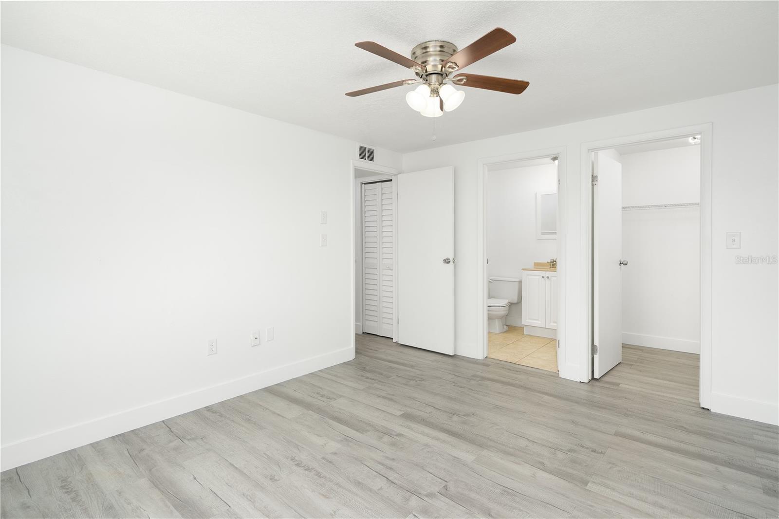 ORANGEWOOD PH 02 BLDG 02 - Residential Lease