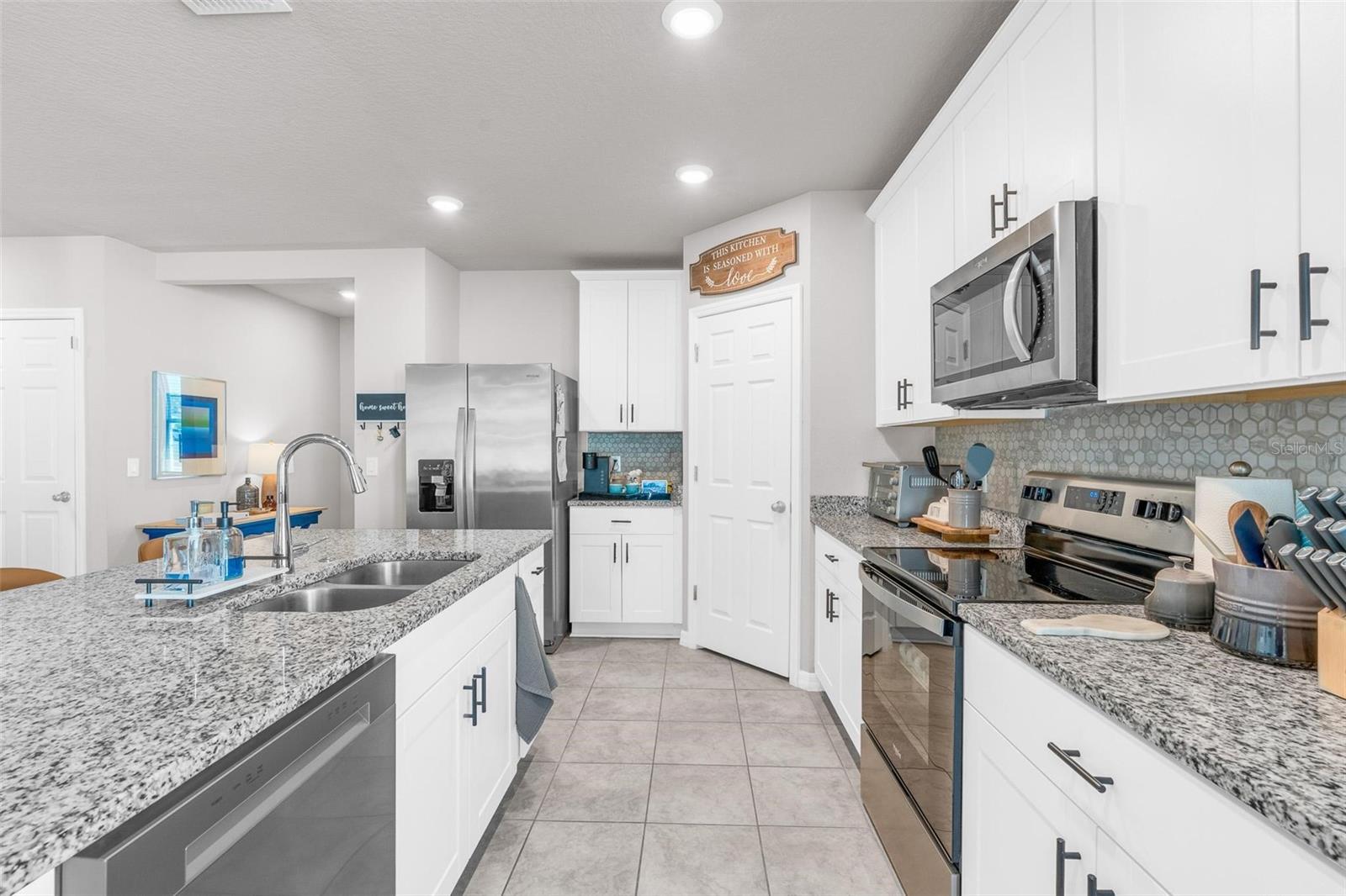 HAMMOCK RESERVE - Residential