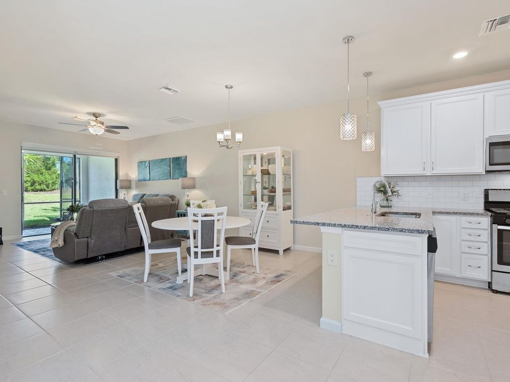 Photo of 17612 Northwood Place, Lakewood Ranch, FL 34202 (MLS # A4655975)
