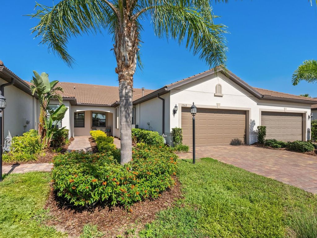 Photo of 17612 Northwood Place, Lakewood Ranch, FL 34202 (MLS # A4655975)