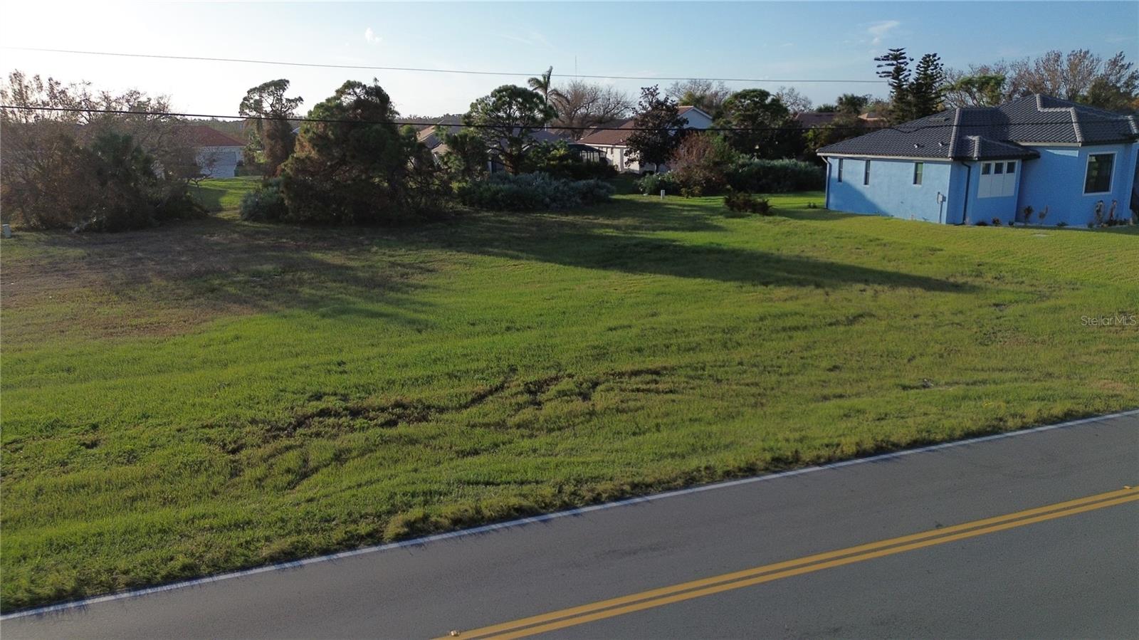 CAPE HAZE WINDWARD - Land