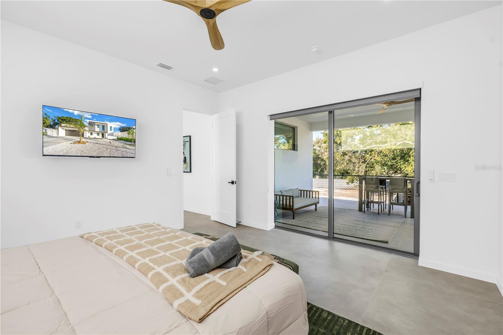 LOMA LINDA PARK - Residential Lease