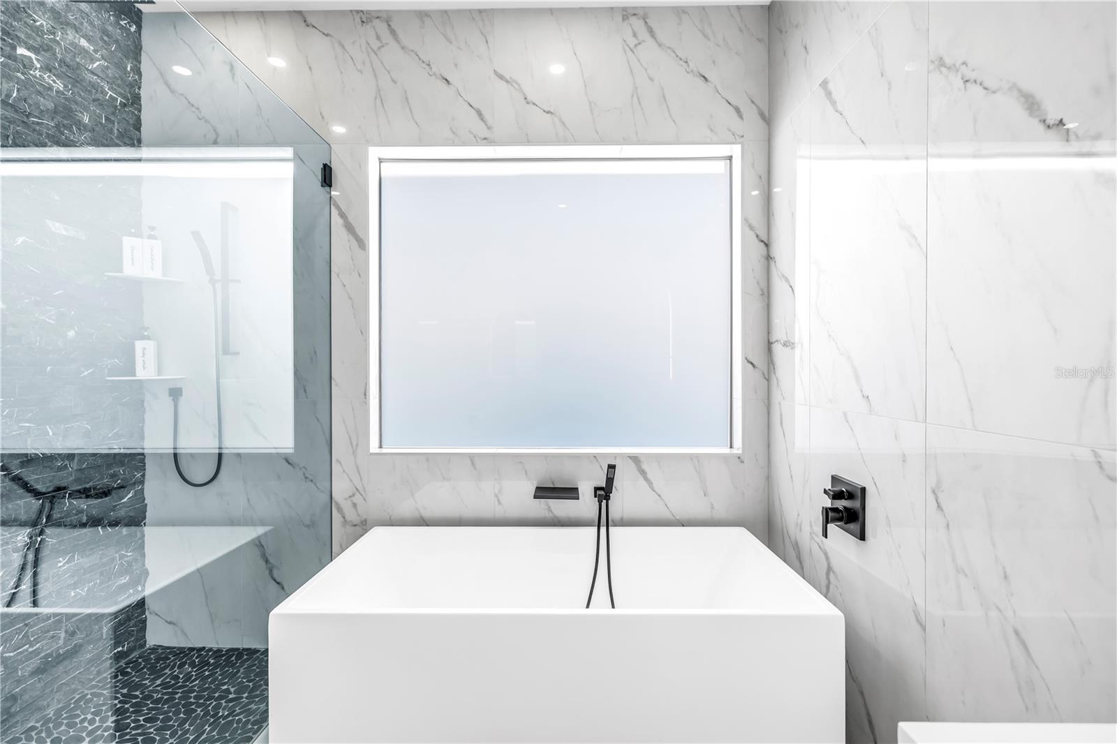 LOMA LINDA PARK - Residential Lease