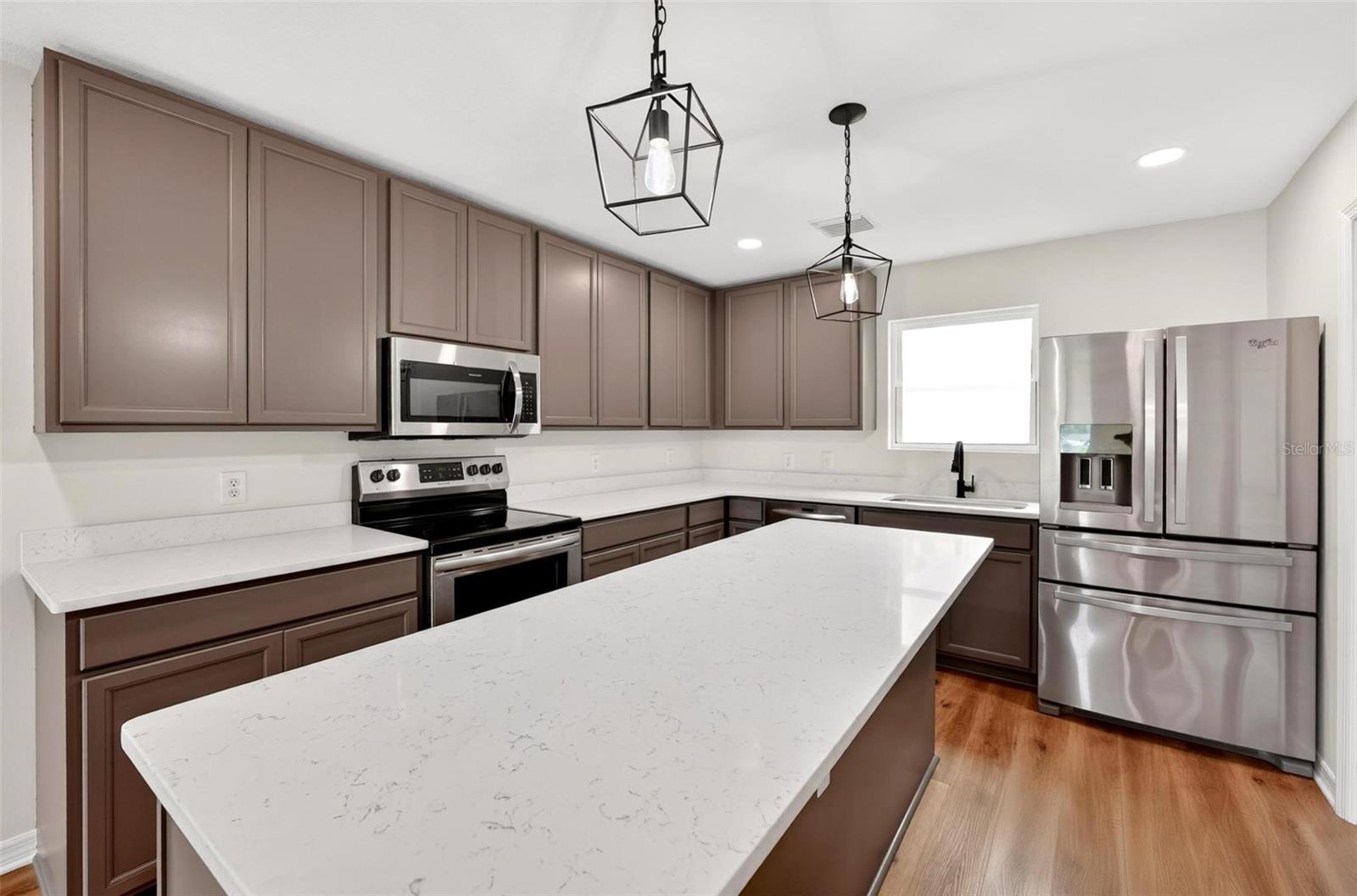 ACREAGE & UNREC - Residential