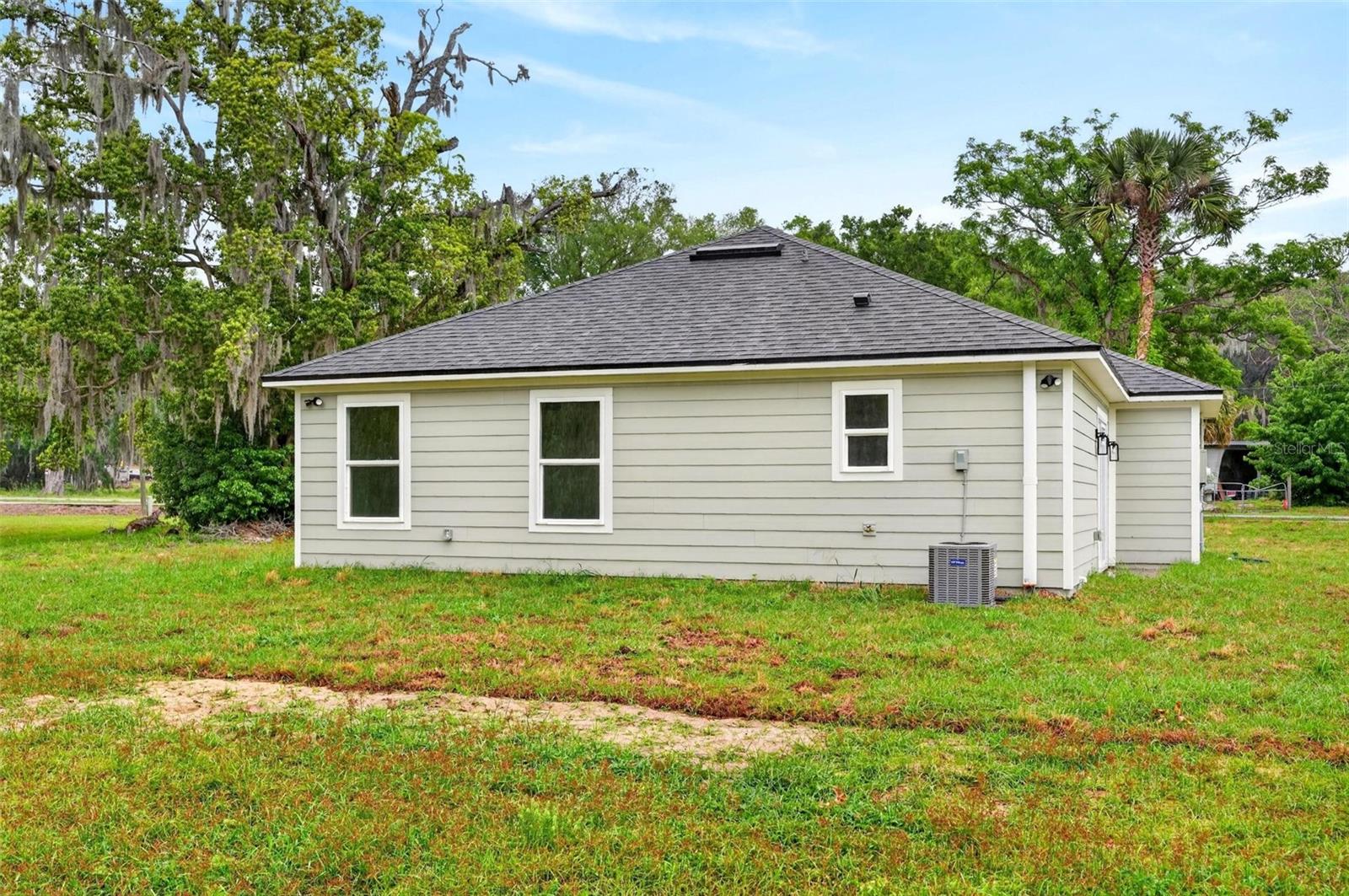 ACREAGE & UNREC - Residential