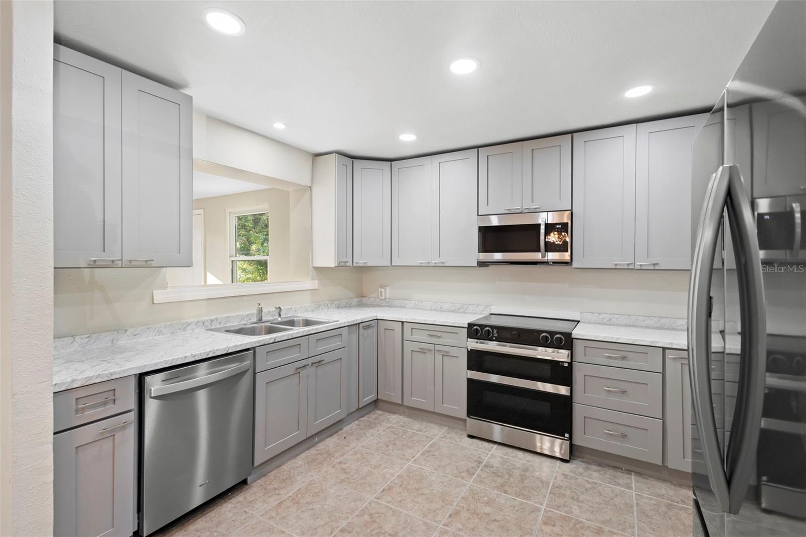 MASON HEIGHTS - Residential