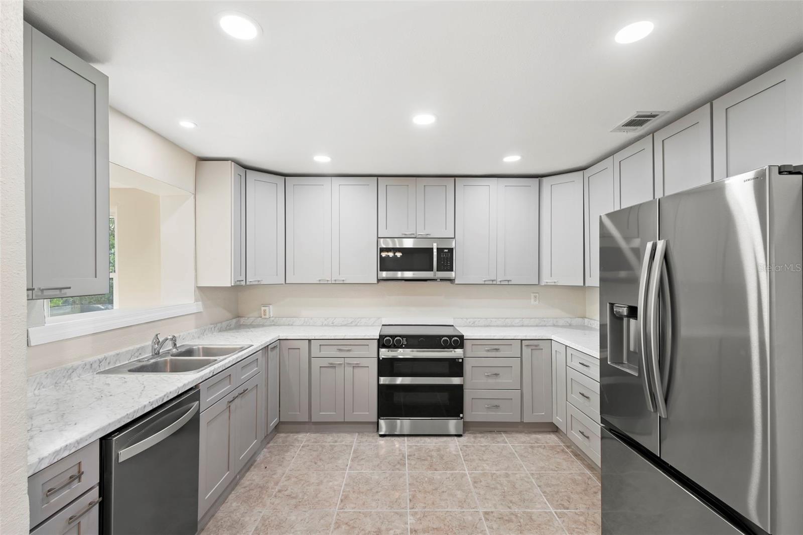 MASON HEIGHTS - Residential